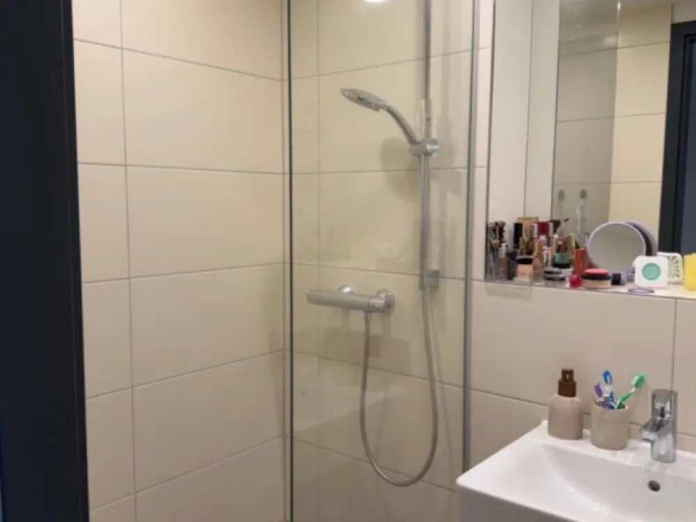 Modern Studio Apartment in Perfect Central Location