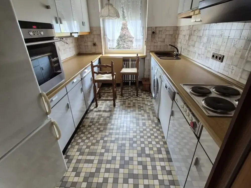 Beautiful 3-room apartment with balcony in Saarbrücken