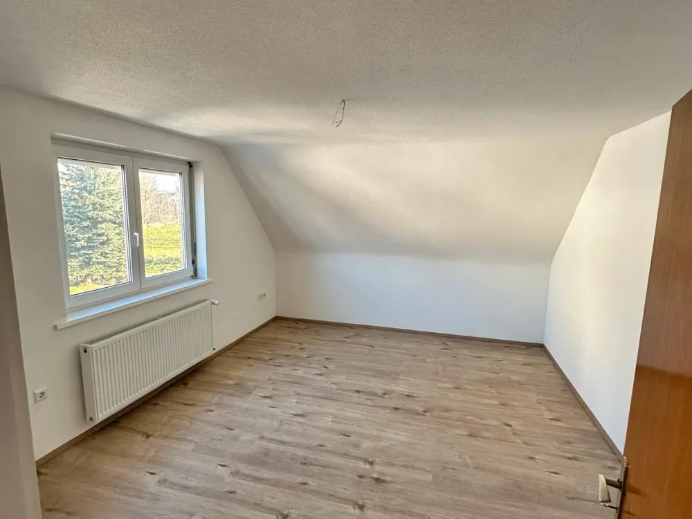 3-room apartment with balcony & shared garden use
