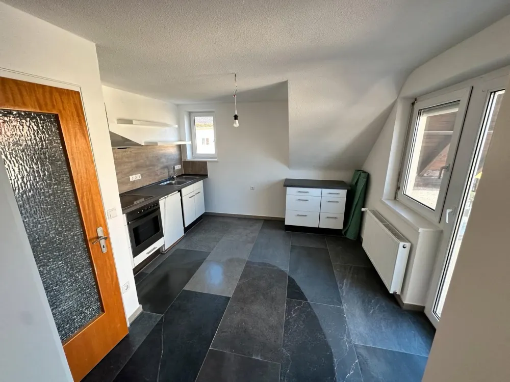 3-room apartment with balcony & shared garden use