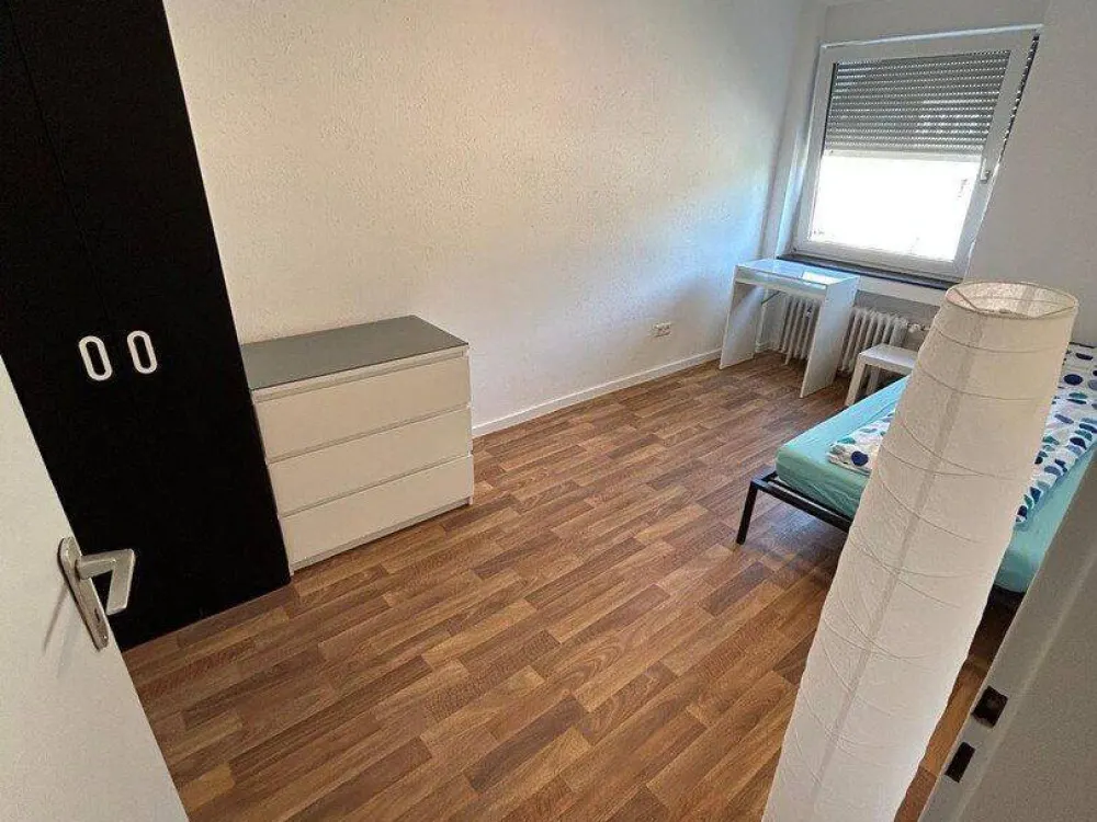 Fully Furnished 4-Person Shared Apartment Near City (directly at Entenfang)