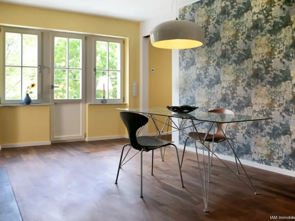 Exclusive Furnished Apartment in Historic Building - Fully Renovated and High-Quality Equipped