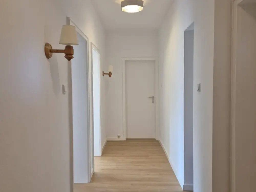 Bright Renovated 2-Room Apartment in Nürnberg Mögeldorf