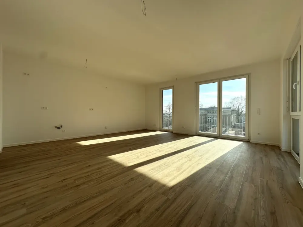4-Room Apartment with Balcony