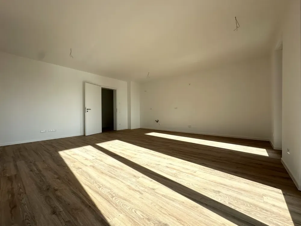 4-Room Apartment with Balcony