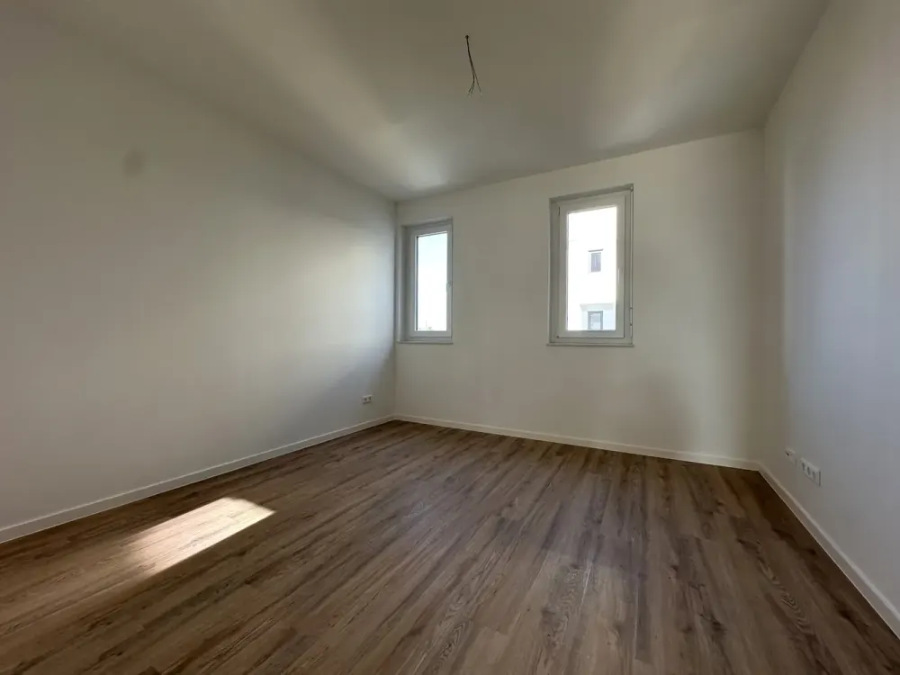 4-Room Apartment with Balcony