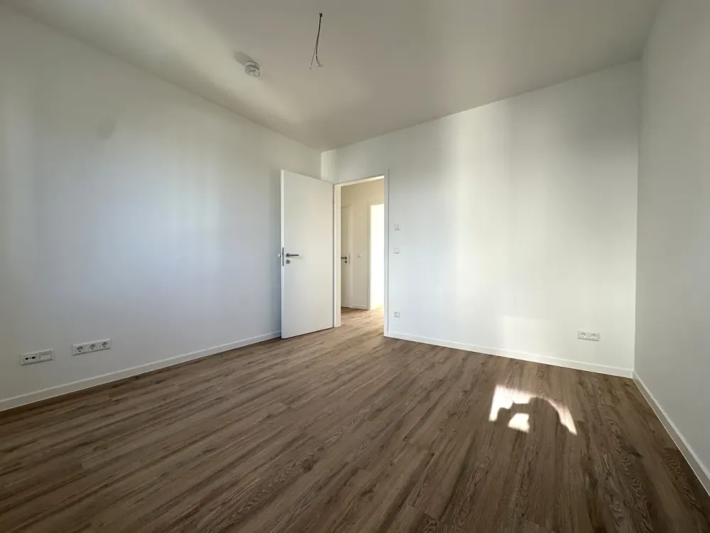 4-Room Apartment with Balcony