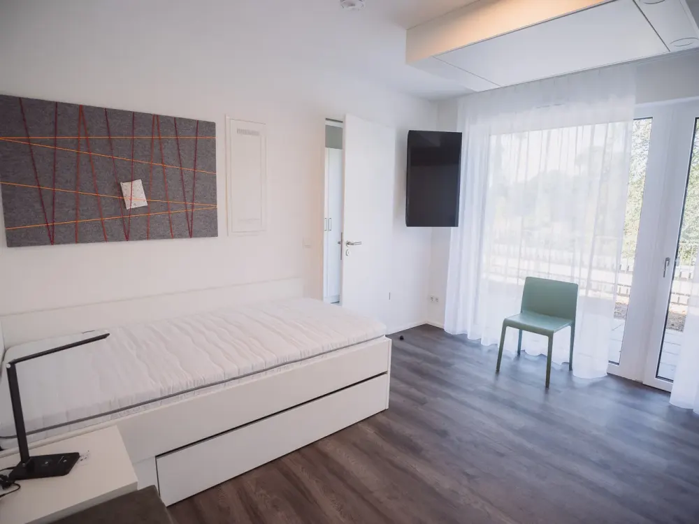 Modern 1-Room New-Build Apartment, Furnished & Ideal for Students