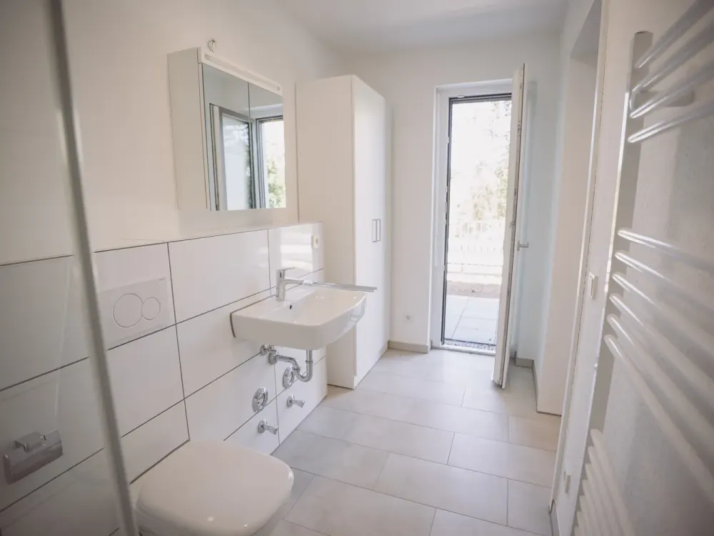 Modern 1-Room New-Build Apartment, Furnished & Ideal for Students