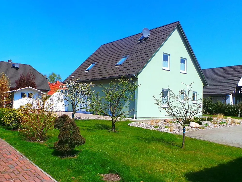 Möbliertes Einfamilienhaus in Bentwisch-Goorstorf mit Einbauküche, zwei Bäder, Terrasse und Garten!!