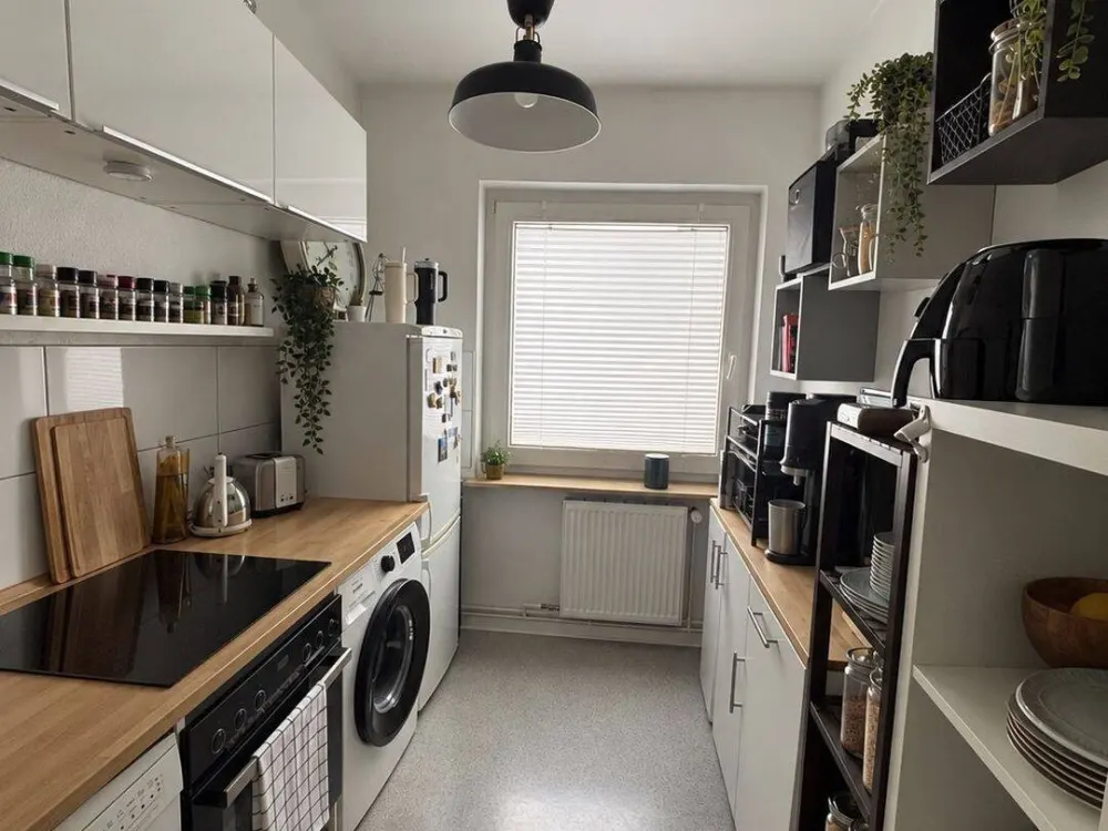 Cozy Room in 2-Person Shared Apartment, City Center, Maschsee & Maschpark Within Walking Distance