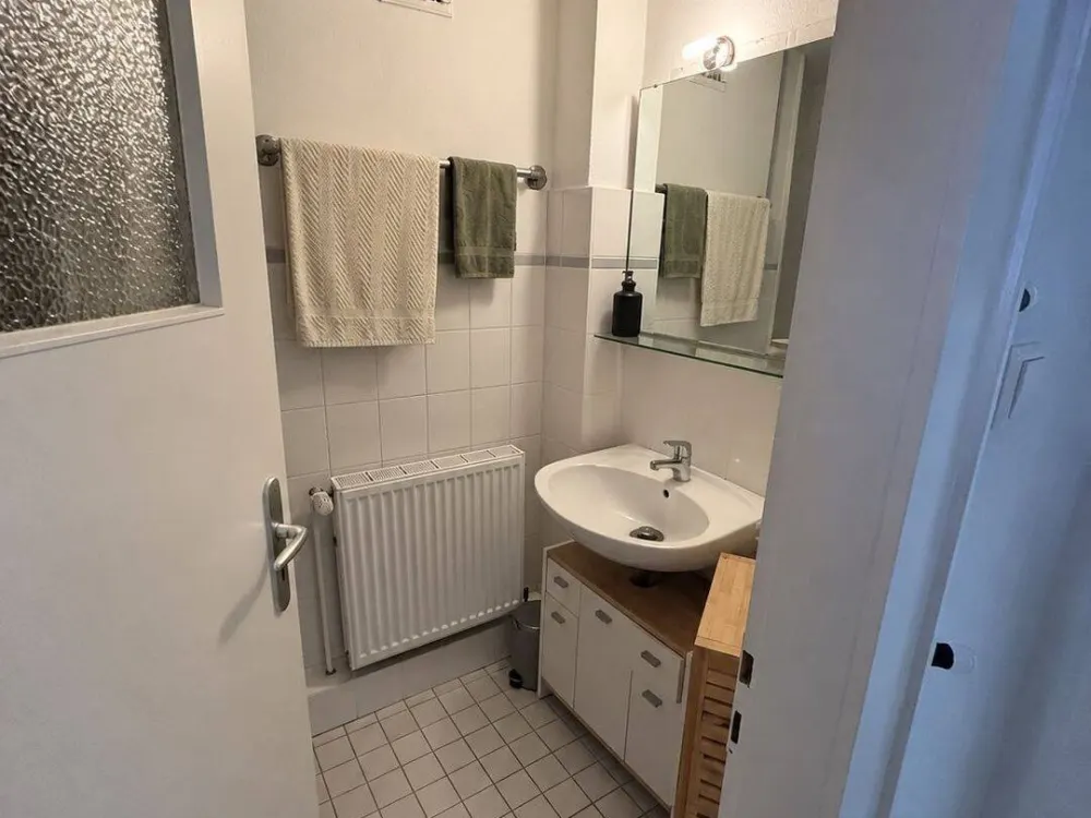 Cozy Room in 2-Person Shared Apartment, City Center, Maschsee & Maschpark Within Walking Distance
