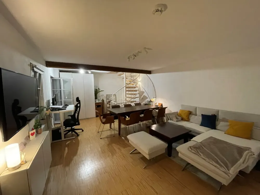 Beautiful Apartment with Fitted Kitchen and Balcony (Apt. 2)