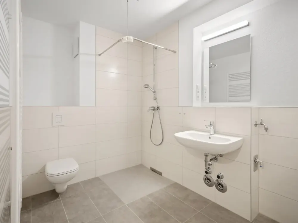 Helle 2-Zimmer Wohnung mit Terrasse und EBK