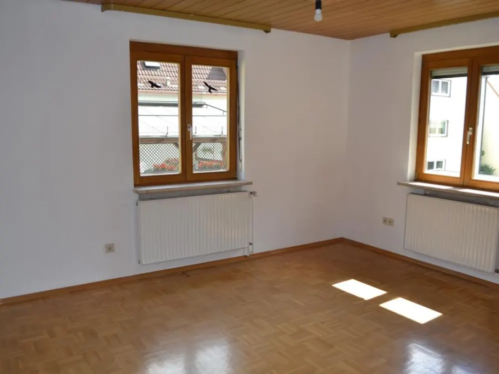 Beautiful, bright shared flat room 16m2 in 3-person shared flat in a 3-family house (Room 2)