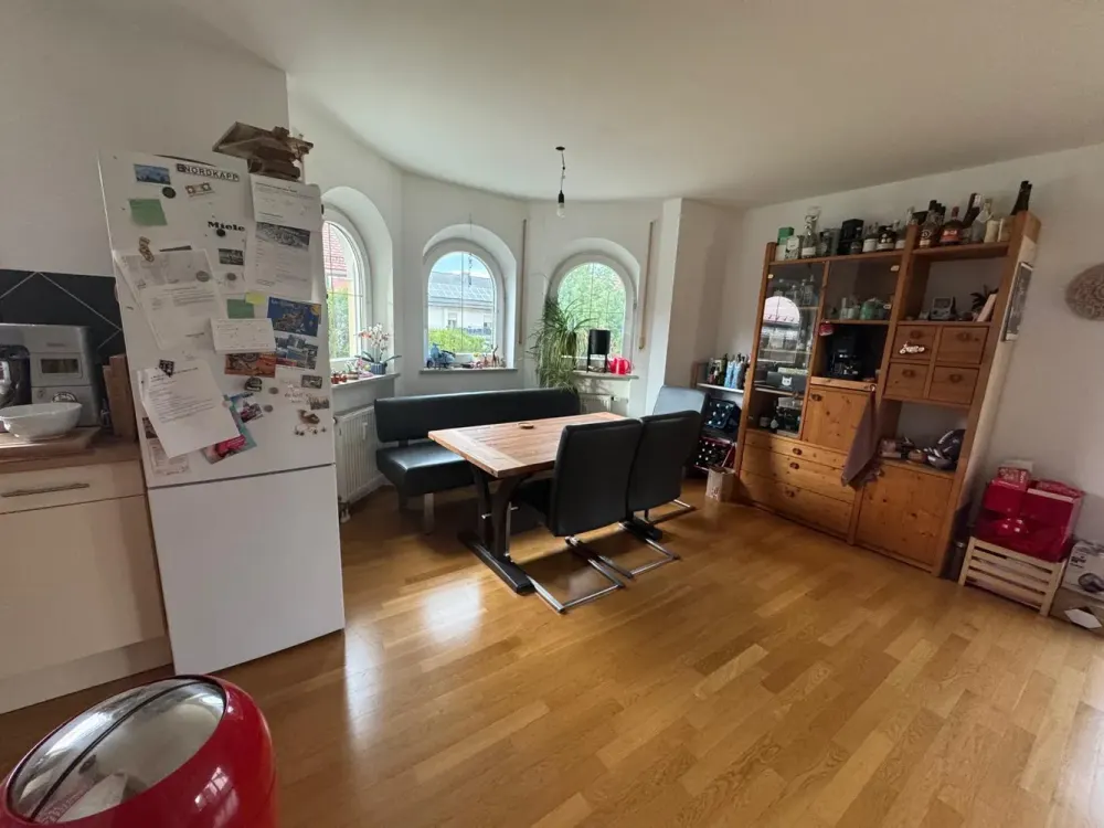Lebendiges Stadtwohnen: Gepflegte 2-Zimmer-Wohnung in Aubing