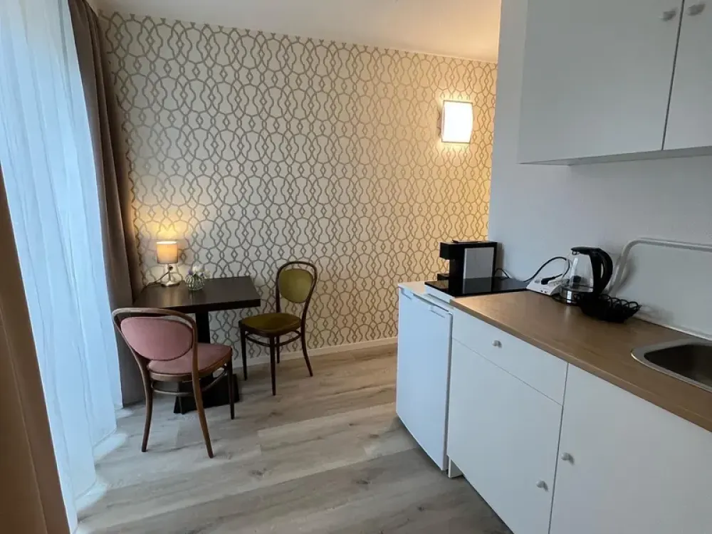 1 to 2 Room Apartment / Apartment Fully Equipped for Rent
