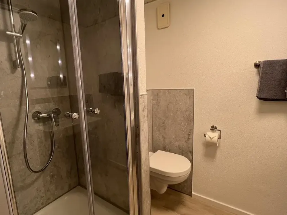 1 to 2 Room Apartment / Apartment Fully Equipped for Rent