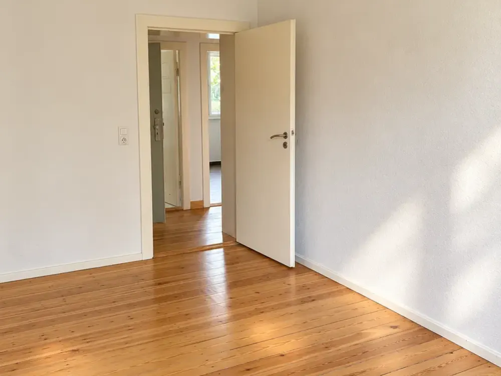 Helle 2-Zimmer-Wohnung in Berlin-Tegel | Einbauküche | Blick ins Grüne