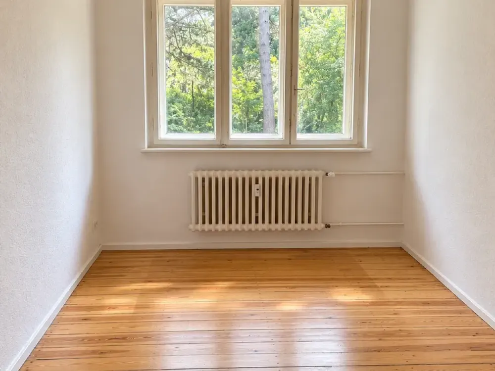 Helle 2-Zimmer-Wohnung in Berlin-Tegel | Einbauküche | Blick ins Grüne