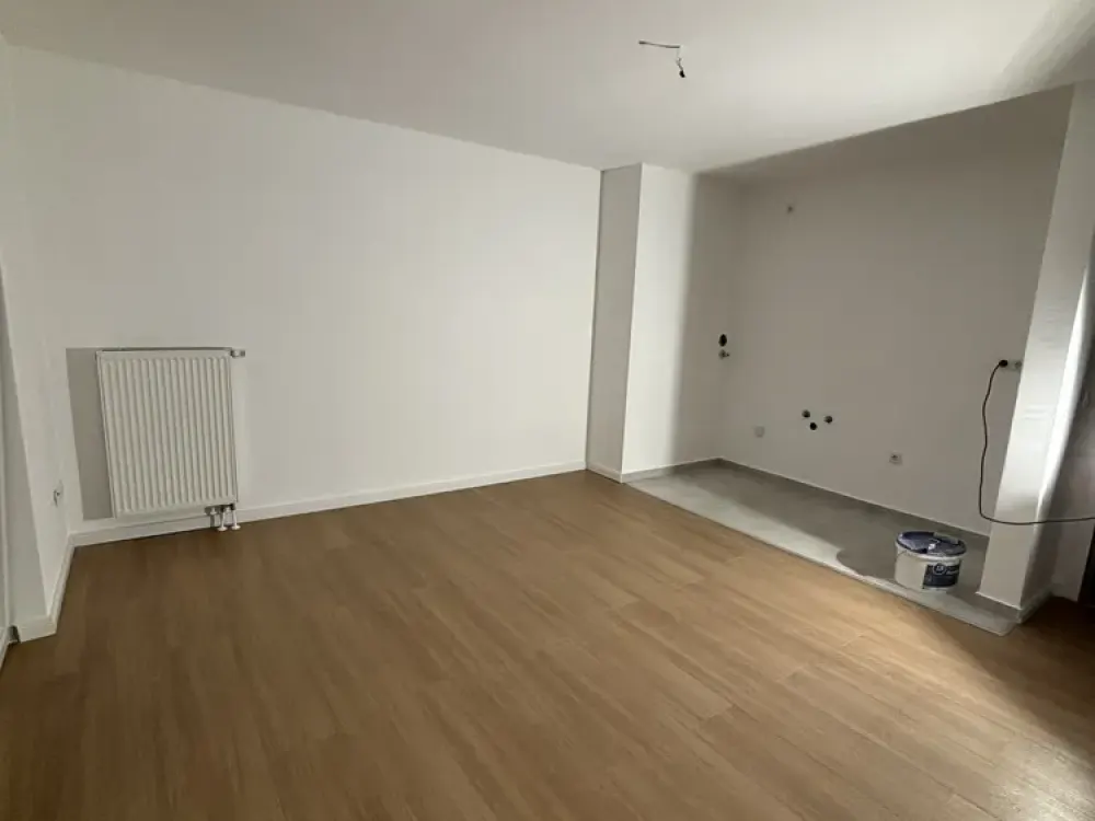 Prime Location in Köln-Nippes: Newly Fully Renovated Apartment