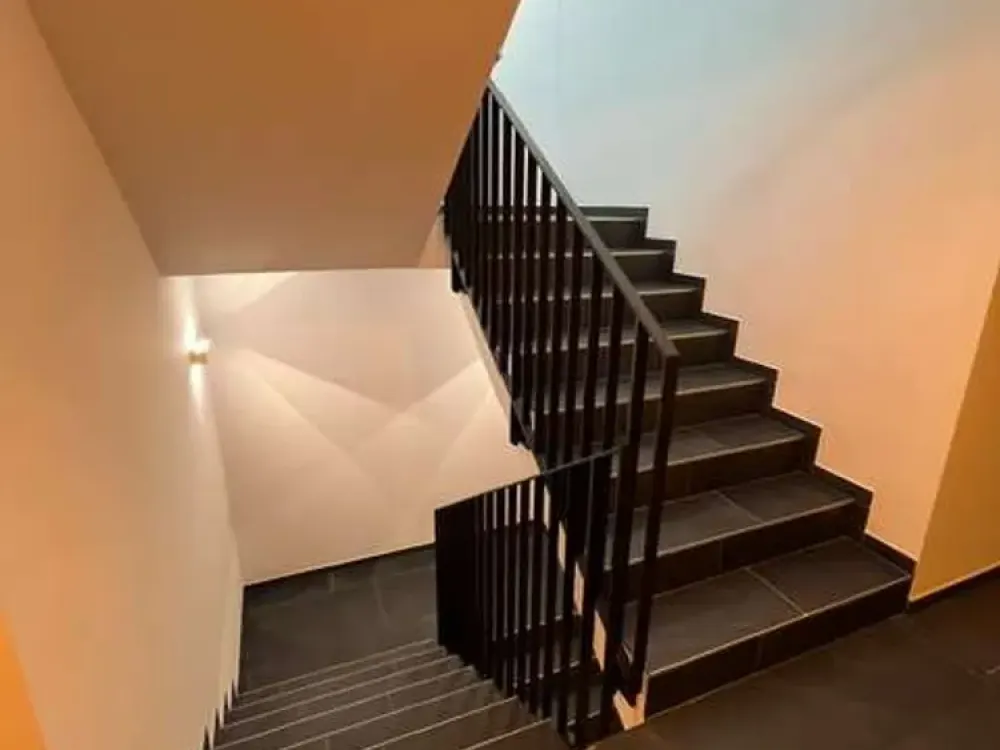 CASTELLUM40 - Unique Penthouse with Spacious Roof Terraces and Garden on the Same Level