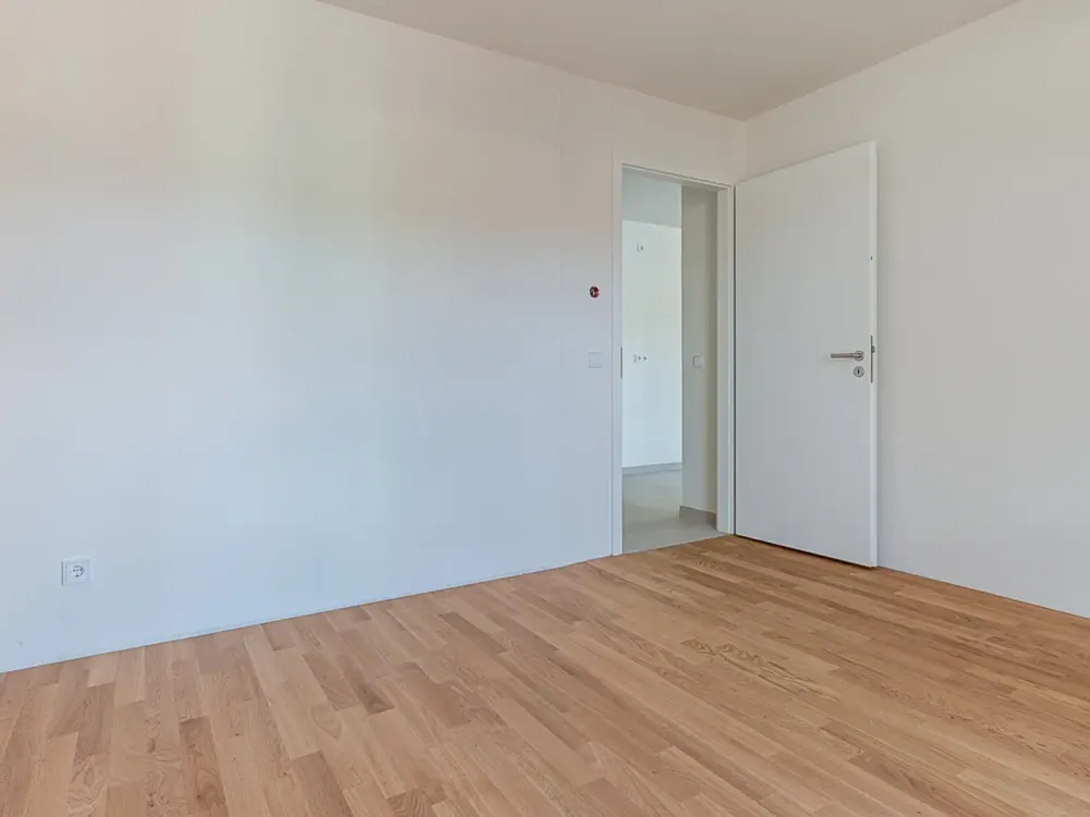 First occupancy! 4-room apartment with balcony