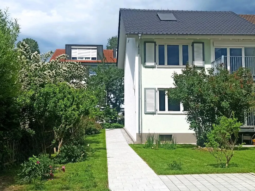 First Occupancy 3-Room Maisonette Apartment in Semi-Detached House Bodensee, Meersburg