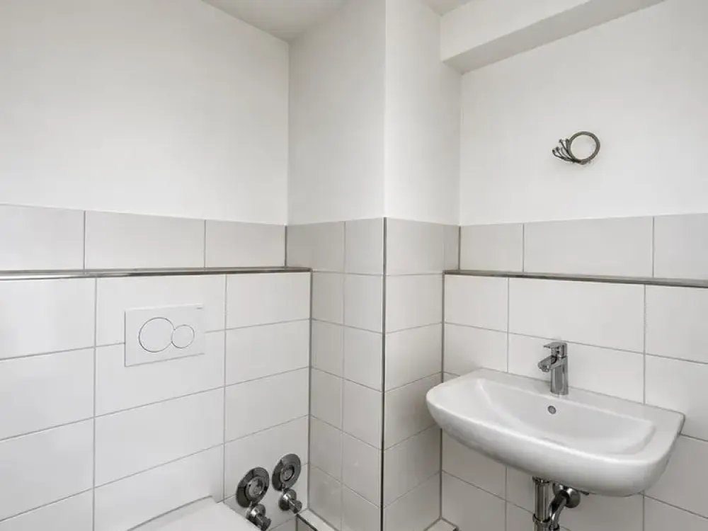 7567 - Nähe Stadtgarten: Sanierte 2-Zimmerwohnung mit herrlicher Dachterrasse!