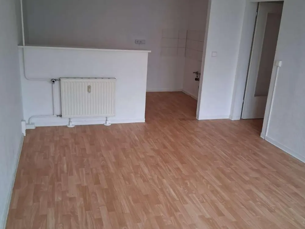 Gamigstraße 22 - bright 3-room apartment with kitchen and bathroom on the 4th floor - WBS - for rent