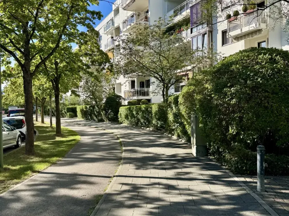 Attractive 2-Room Apartment with Spacious Balcony & Underground Parking Space, Neuperlach Süd