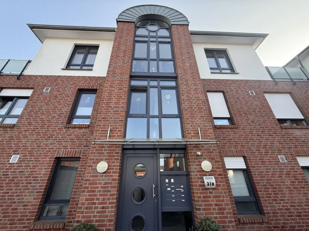 Modern 3-Room Apartment with Balcony in the Heart of Brinkum