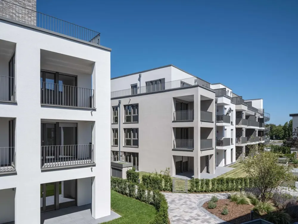 NEUBAU-Bezugsfertige familienfreundliche Gartenwohnung mit Terrasse und 4 Zimmern + 2 Badezimmern