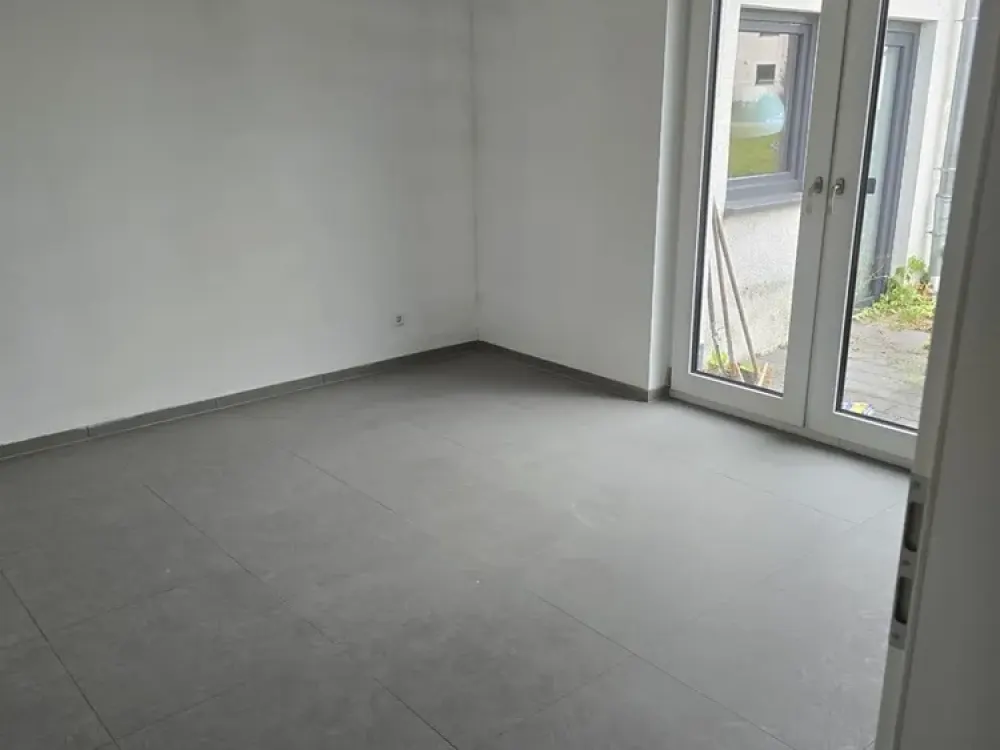 Beautiful 2-Room Apartment with Terrace and Garden Available Immediately or by Arrangement