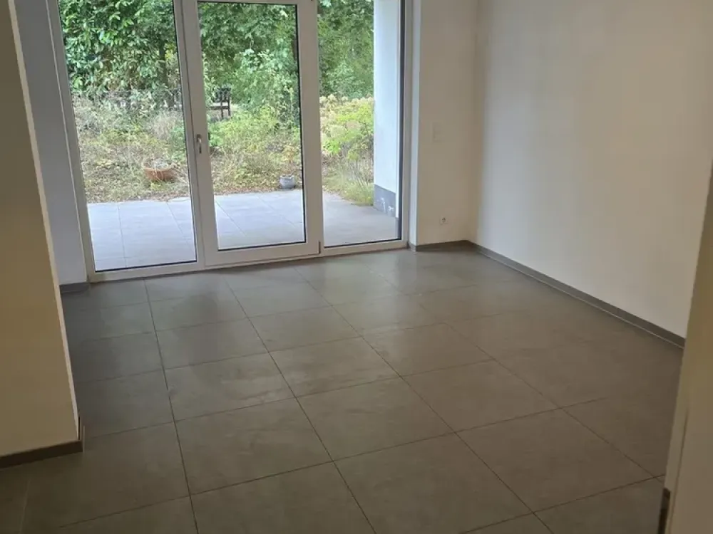 Beautiful 2-Room Apartment with Terrace and Garden Available Immediately or by Arrangement