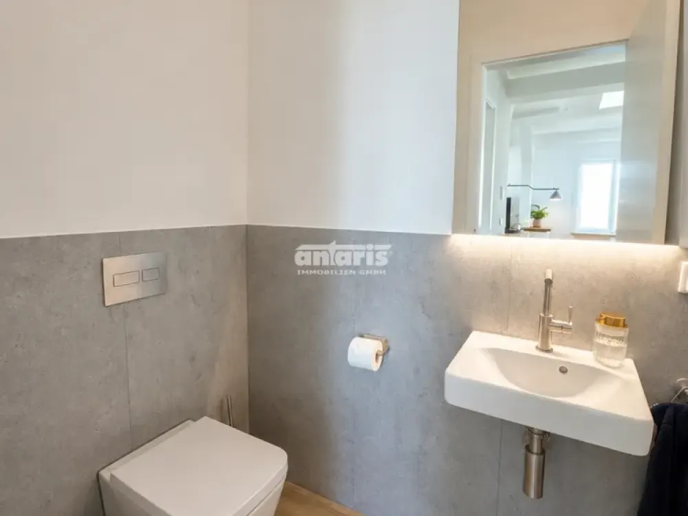 antaris Immobilien GmbH ** Altstadtflair trifft Wohnkomfort, 4 Räume im Herzen Erfurts! **