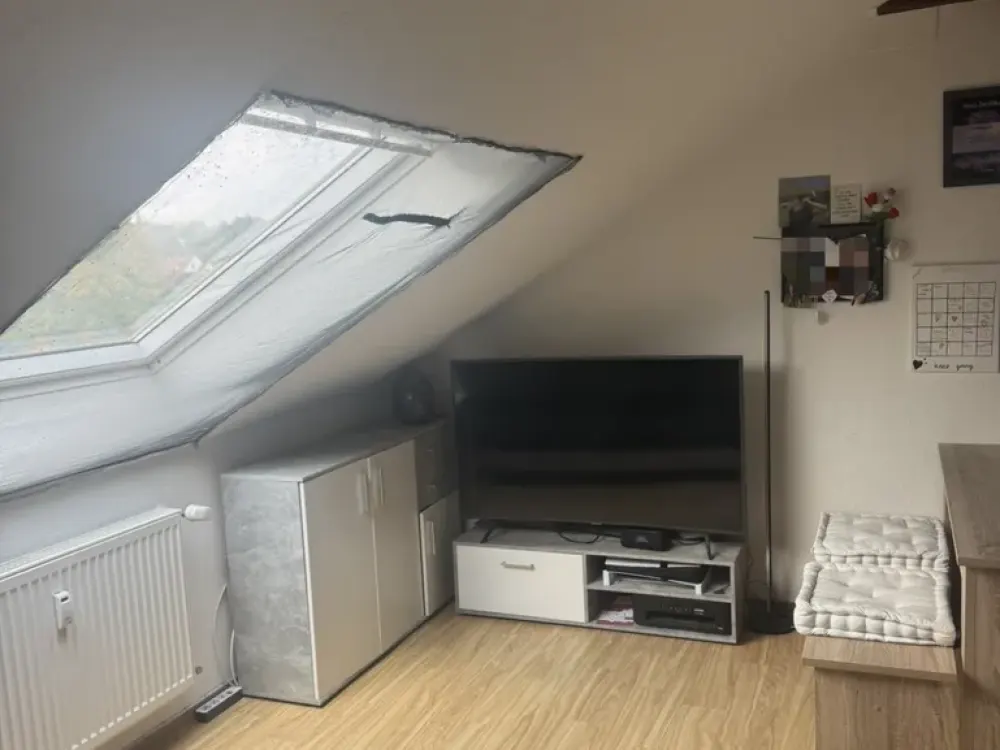 Nicely Laid Out 2-Room Attic Apartment in Schauenburg Hoof