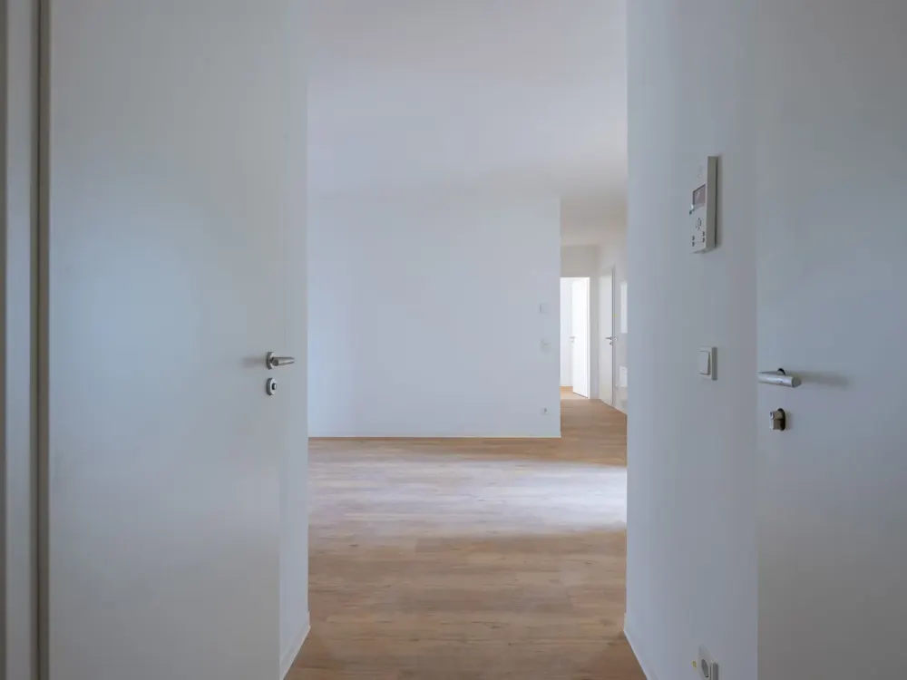 4-room apartment (Type 13) with balcony, two bathrooms and private cellar | available immediately