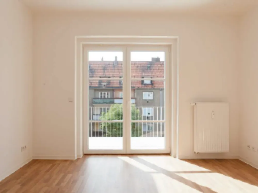 Green Residential Oasis - Optimally Divided 3-Room Apartment, Large Balcony !!!
