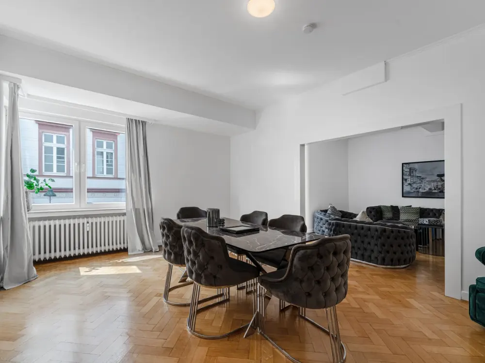 Home with Old Building Charm in the Heart of Düsseldorf
