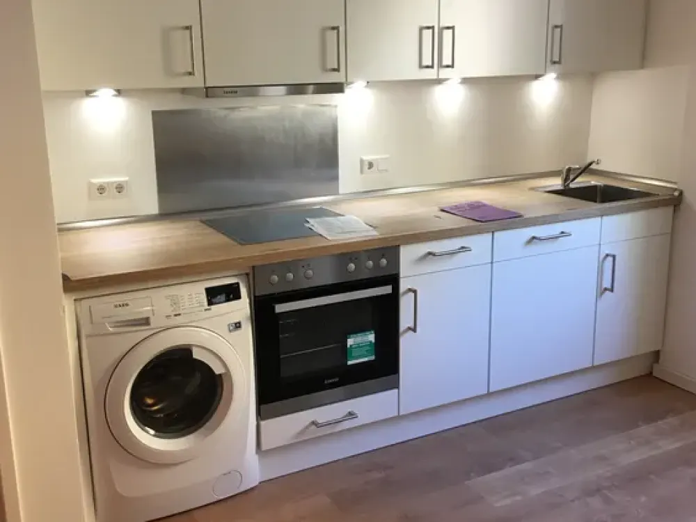 Fully furnished one bedroom apartment for rent in Pempelfort