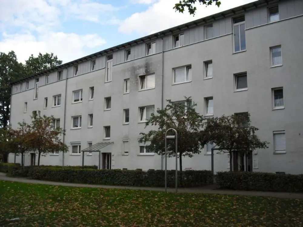Feel at Home: Affordable 2.5-Room Apartment