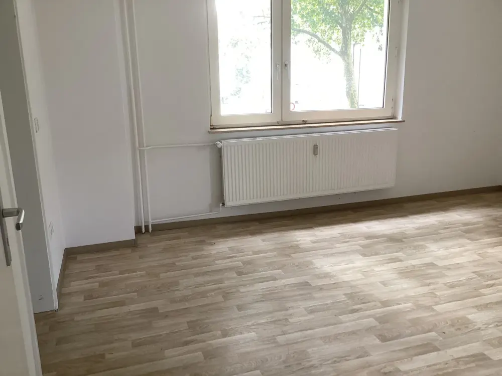 Feel at Home: Affordable 2.5-Room Apartment