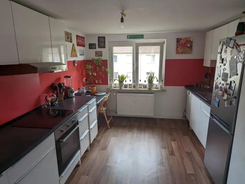 Attractive 2-Room Apartment Furnished with Balcony in Offenbach
