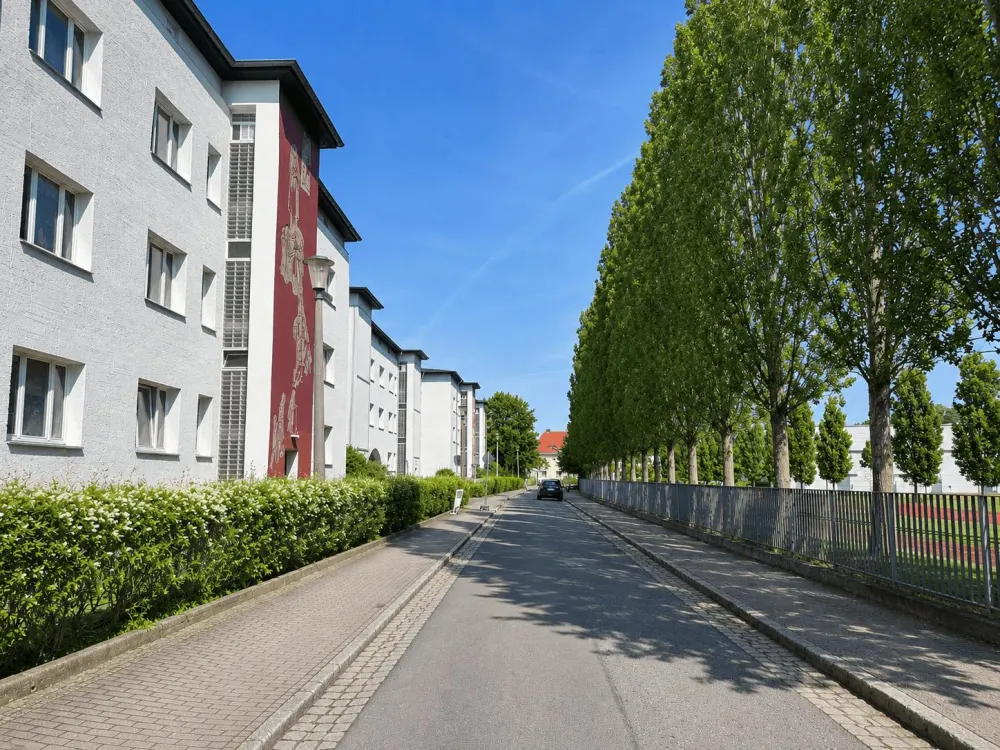 Furnished 2-Room Apartment in Dresden-Reick with Balcony