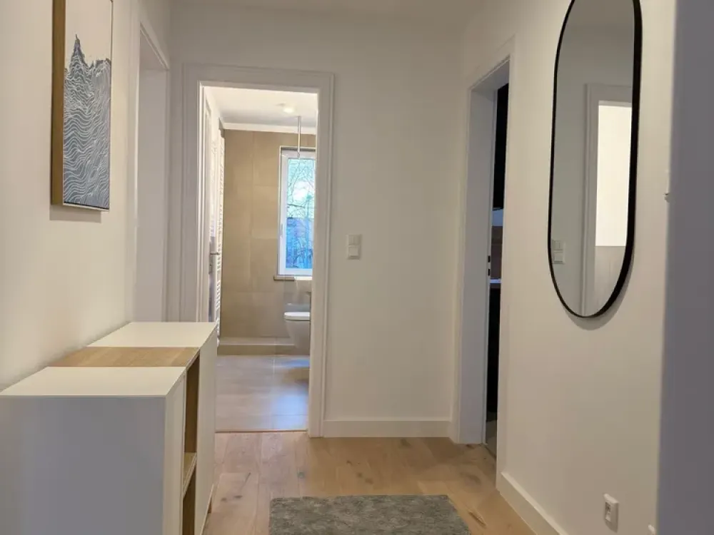Stylish City Apartment: 3.5 Rooms with Top Features Including Garage