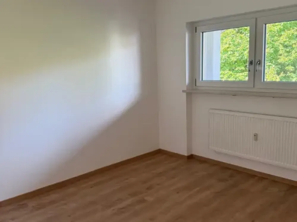 Moderne 3-Zimmer-Wohnung mit Westbalkon & TG-Stellplatz in ruhiger Lage von Poing