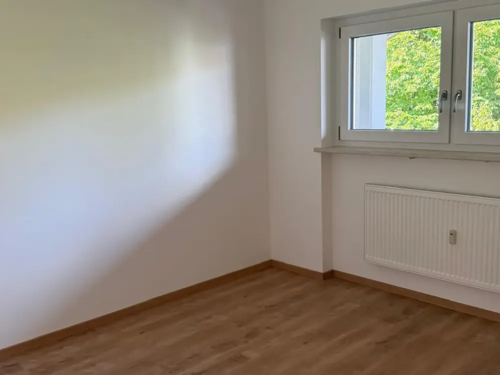 Moderne 3-Zimmer-Wohnung mit Westbalkon & TG-Stellplatz in ruhiger Lage von Poing