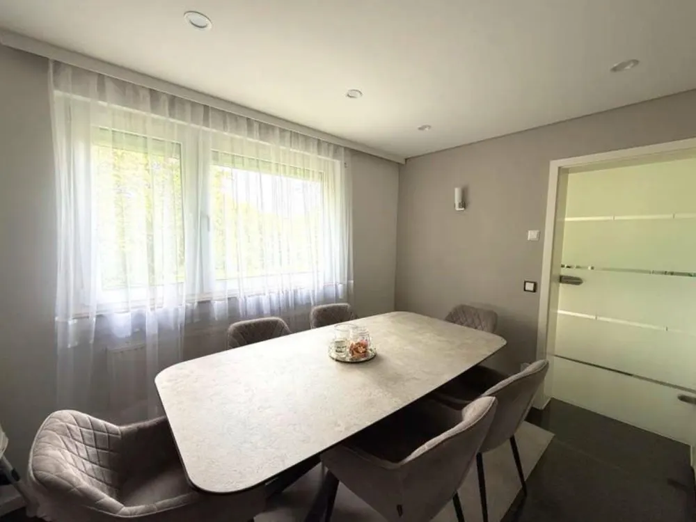 Rental: 4-Room Apartment in Böblingen