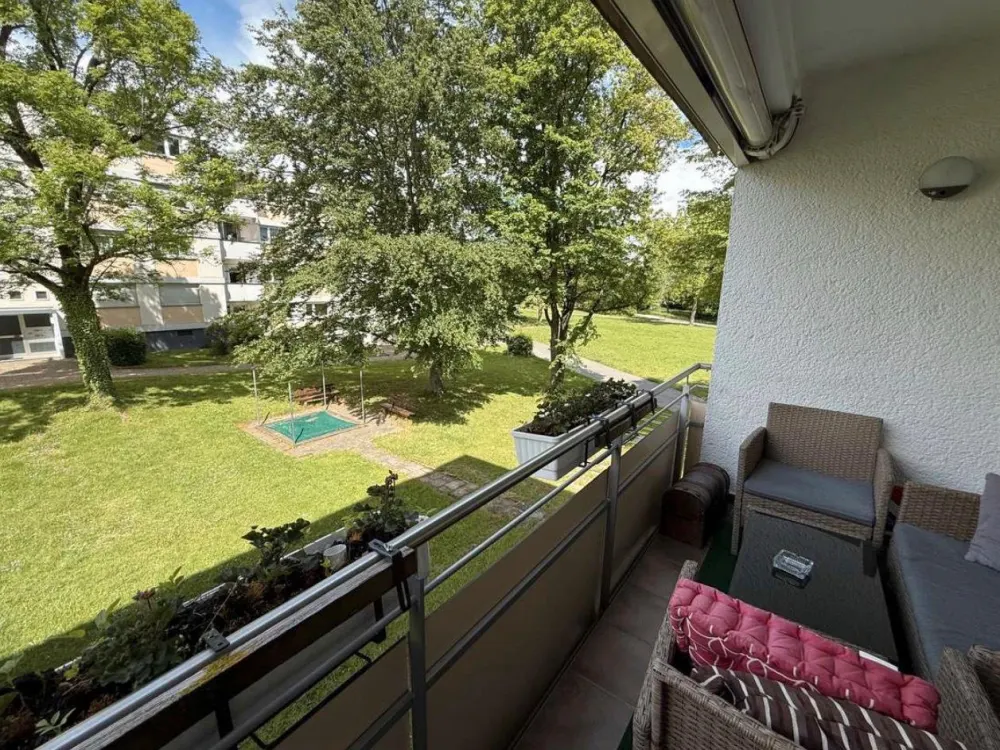 Rental: 4-Room Apartment in Böblingen